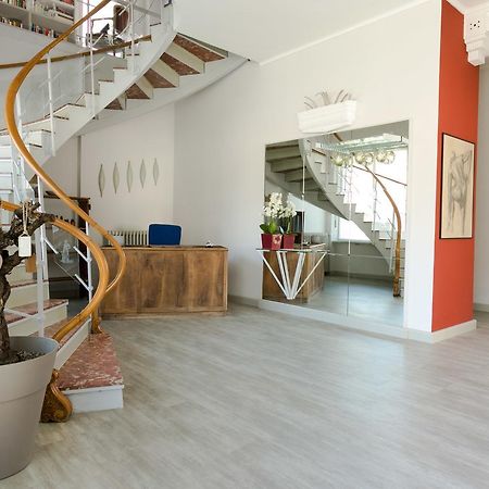 Boulevard 900 Revello Exterior foto